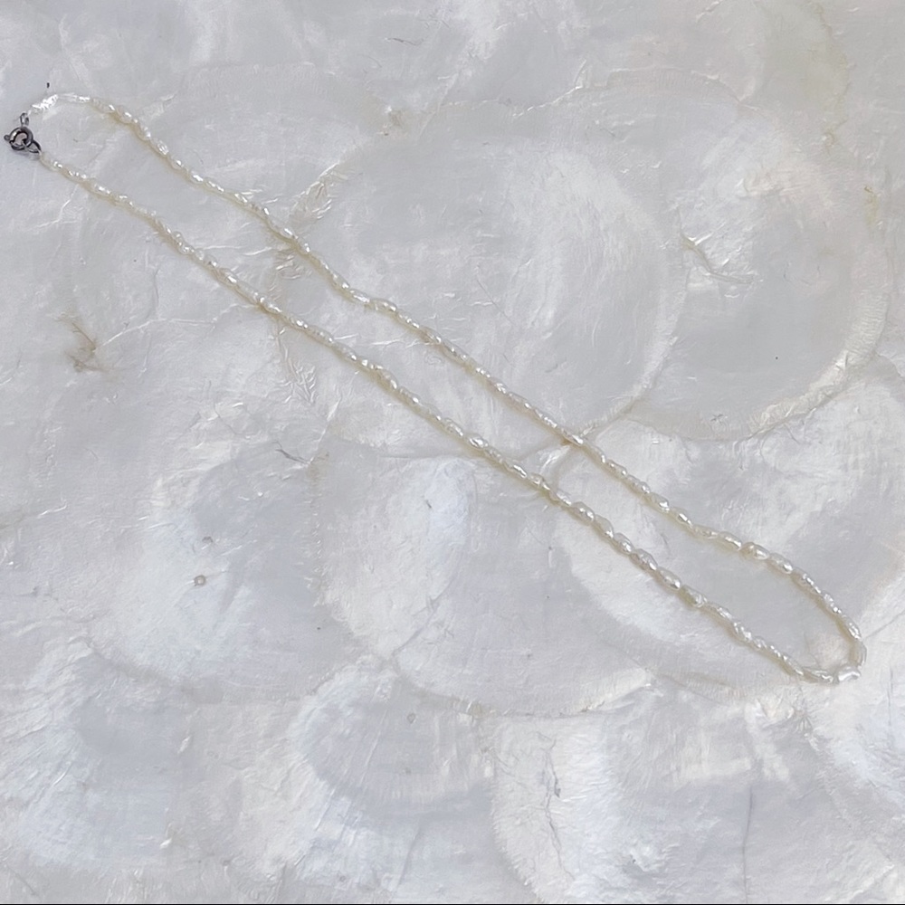 Vintage Rice Pearl Delicate Strand Necklace 925 - Picture 4 of 10